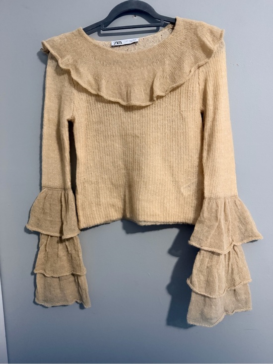 Zara Sweaters - Zara Tan Ruffle-Trim Knit Sweater